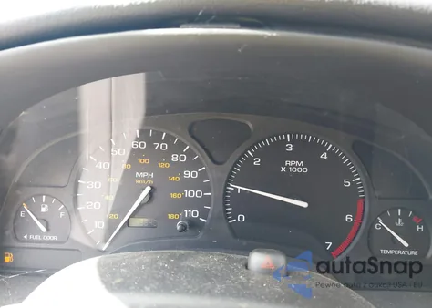 2000 Saturn Sc1 из США, поврежденный, VIN 1G8ZP1287YZ165587